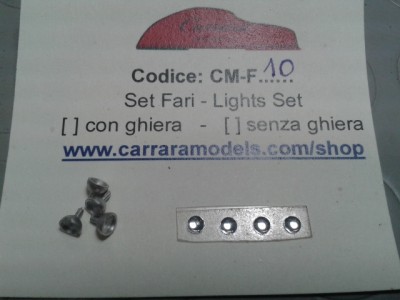 CM-F10 n° 4 Fari di 2,5 mm con ghiera diametro 3,5 mm 